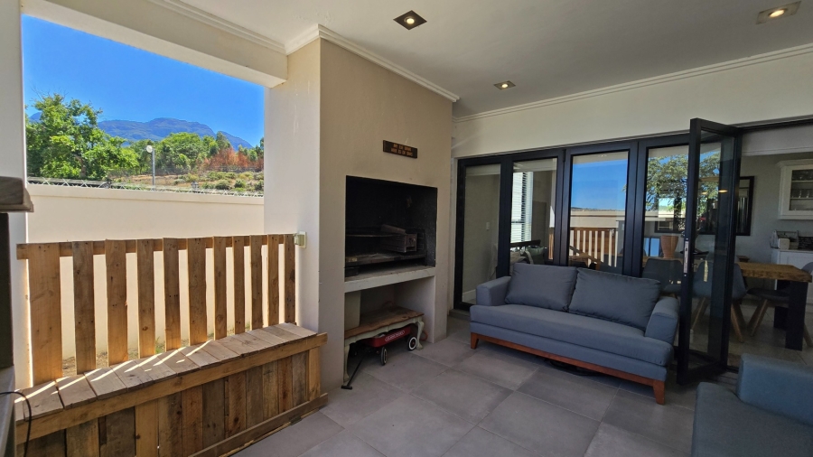 3 Bedroom Property for Sale in La Roche Western Cape